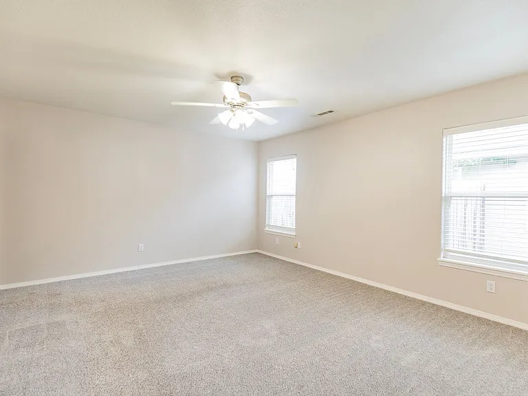 6206 SW Meadow Well Ave — Photo 13