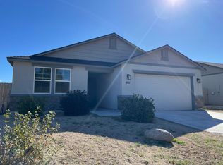 661 White Eagle Ln, Fernley, NV 89408