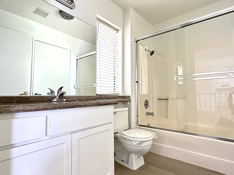 1345 S Westgate Ave #205 — Photo 4