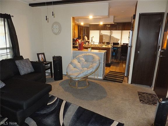 3rd image of 3000 Brookpark Rd