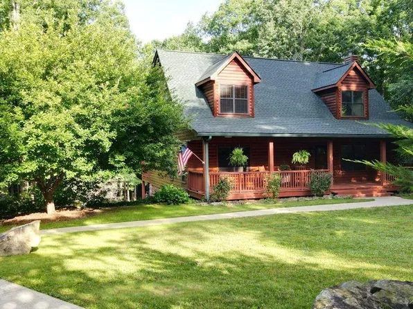 124 S Stewart Ln, Rising Fawn, GA 30738