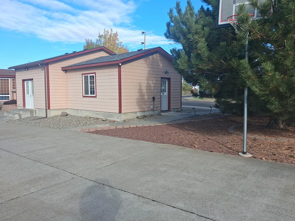 106 Merrill Rd