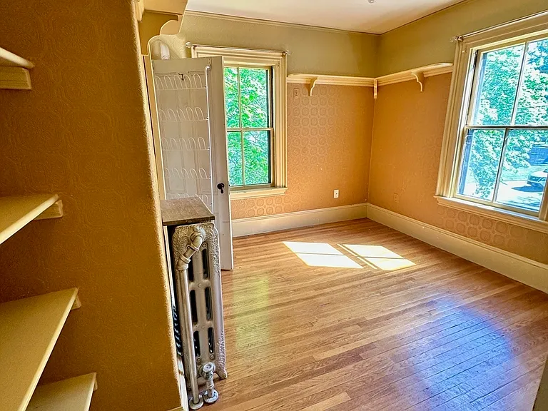 984 Chestnut St #2 — Photo 7