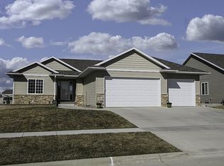 195 Lily Pond Rd, North Liberty, IA 52317