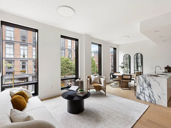 661 Driggs Ave #2B, Brooklyn, NY 11211
