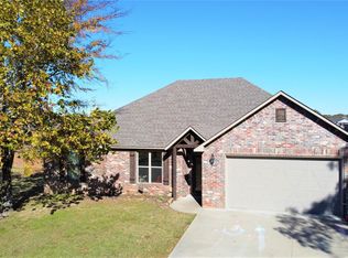 2007 E Creekside Rd, Stigler, OK 74462