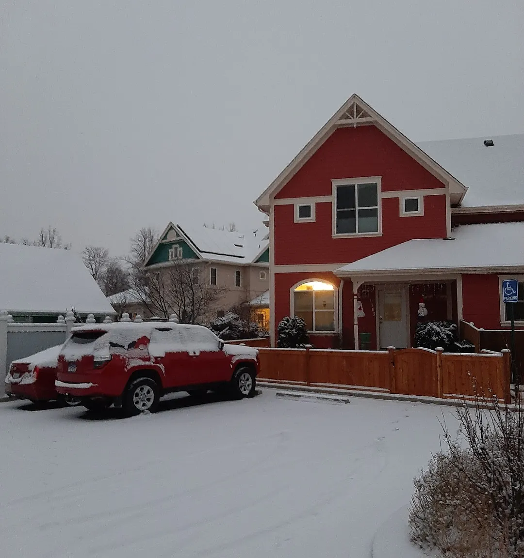 3 bed, 3.5 bath, 1650 sqft, $2,500 — Photo 2