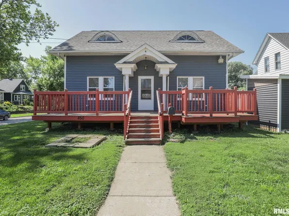 850 18th Ave #A, Moline, IL 61265