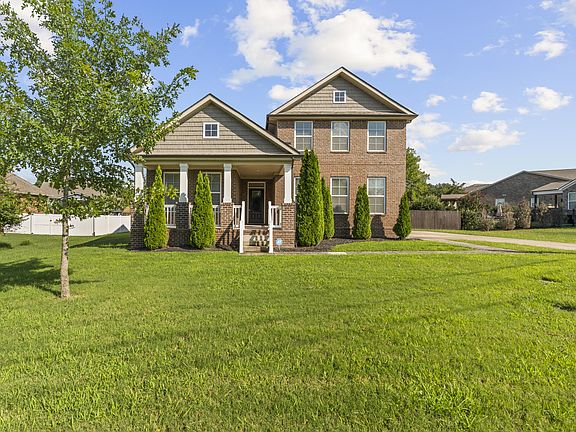 2nd image of 303 Twelve Oaks Ln