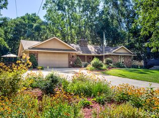8518 24th Ave, Jenison, MI 49428