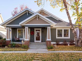 579 Nighthawk Rd, Lincoln, NE 68521