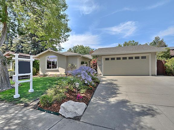 2nd image of 1091 Clematis Dr