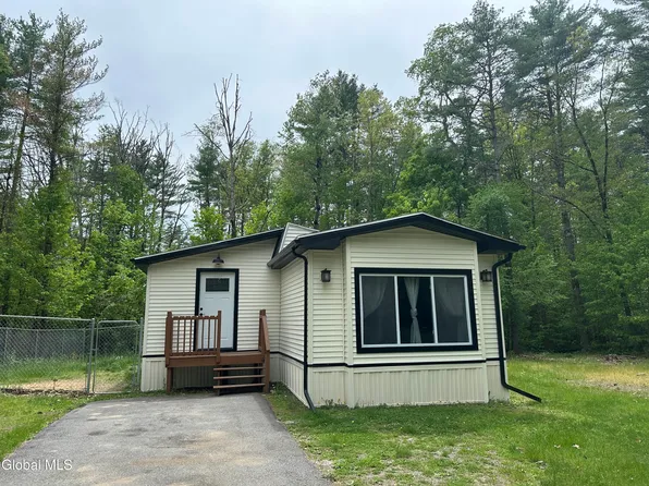 1073 Middleline, Ballston Spa, NY 12020