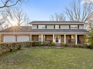 1717 Colonial Shores Dr, Hixson, TN 37343
