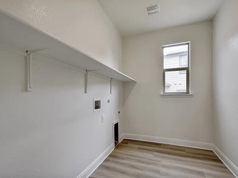 108 Redcliff Path — Photo 25