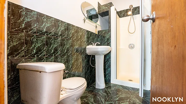 Rented by Nooklyn NYC LLC | media 31