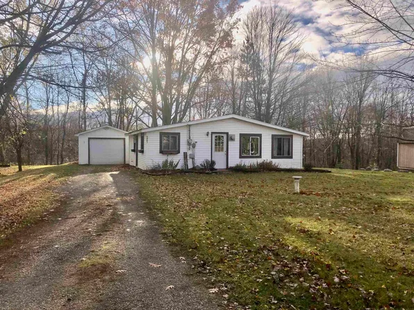 6663 Bear Ave, Lake, MI 48632