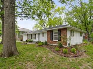 9609 Riggs St, Overland Park, KS 66212