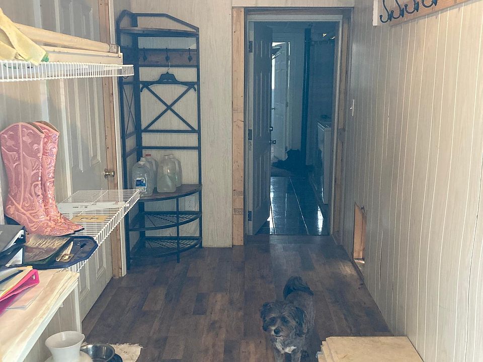 Mud room entrance to apartment