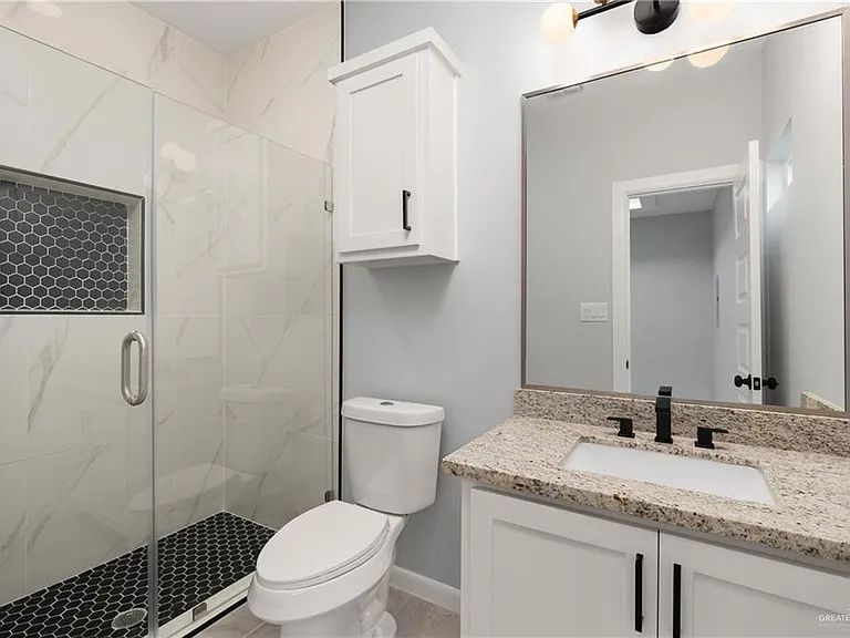2608 W Bliss St #3 — Photo 8