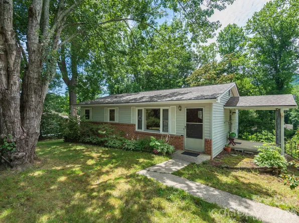 807 N Cherokee Ave, Black Mountain, NC 28711