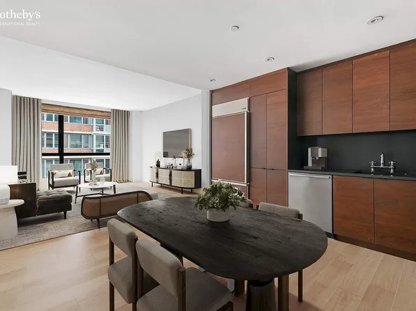 540 W 28th St #2B, New York, NY 10001