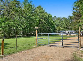 1515 Dunn Rd, Terry, MS 39170