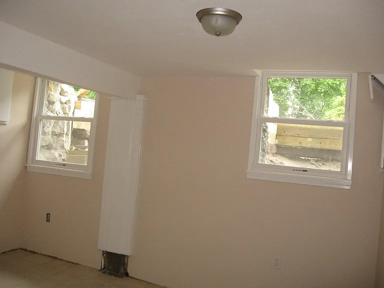 126 Burlington St #1 — Photo 10
