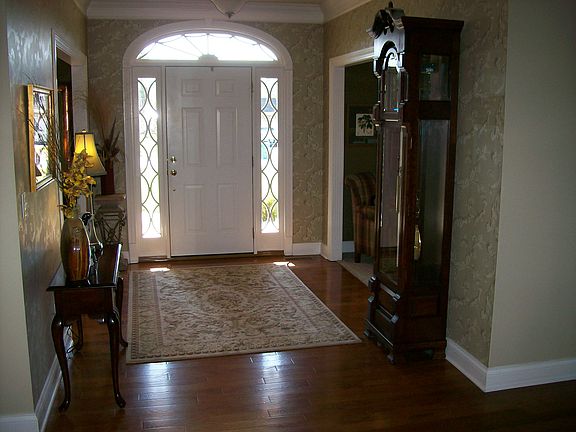 Front entry with hardwood