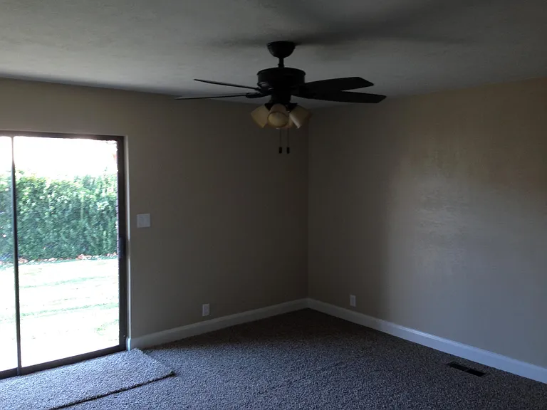 910 E Fort Pierce Dr N — Photo 4