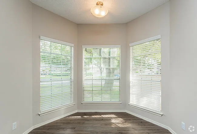 Summer House Apartment Homes — Photo 27