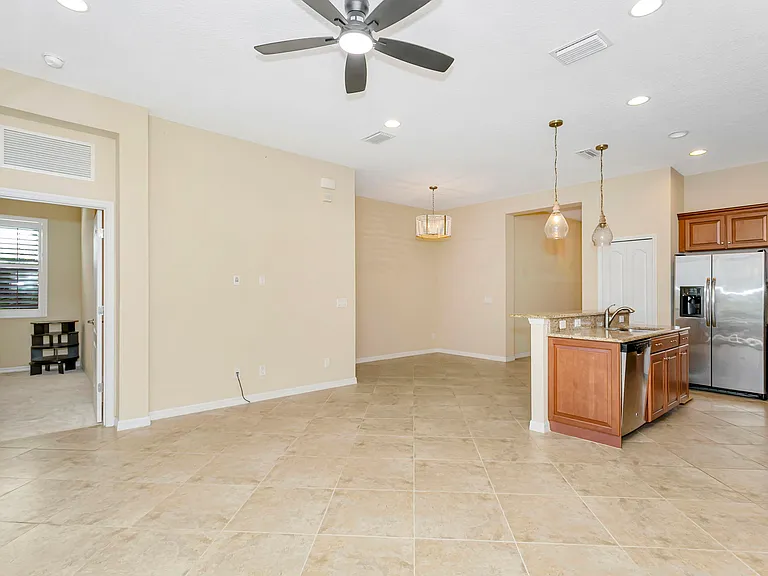 7214 Belleisle Gln — Photo 27