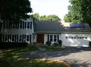 11116 Lochinver Ln, Oakton, VA 22124