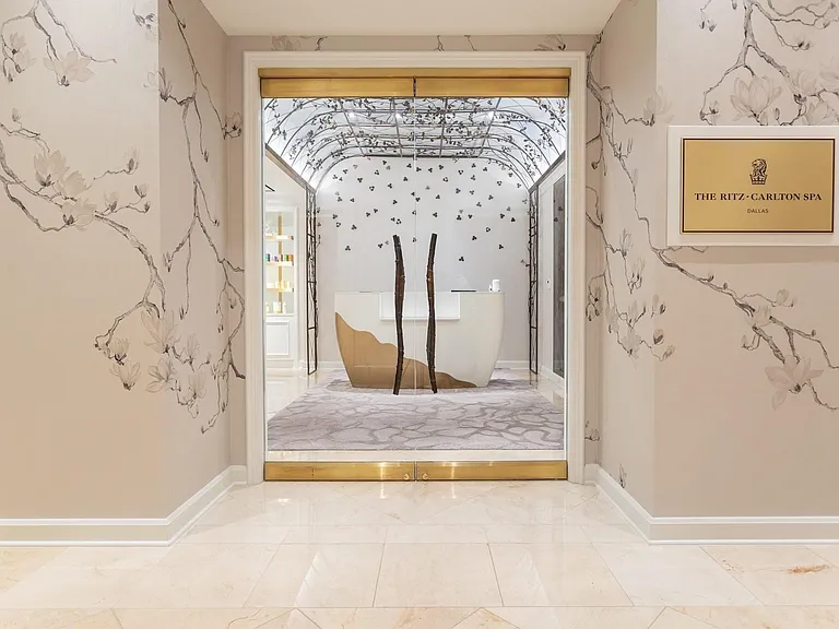Full service 12,000 sq ft Ritz-Carlton Spa.