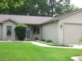 1131 Silver Springs Ct, Fort Wayne, IN 46825