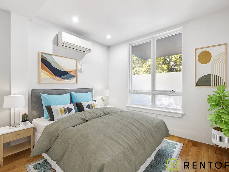 854 Metropolitan Ave #1E — Photo 4