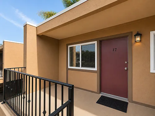2877 A St #17 Photo 1