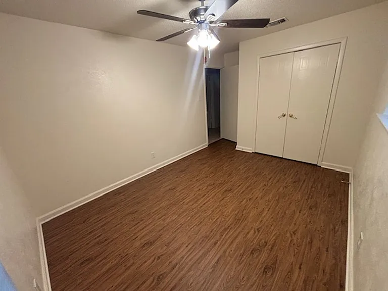 762 E Pecan St — Photo 17