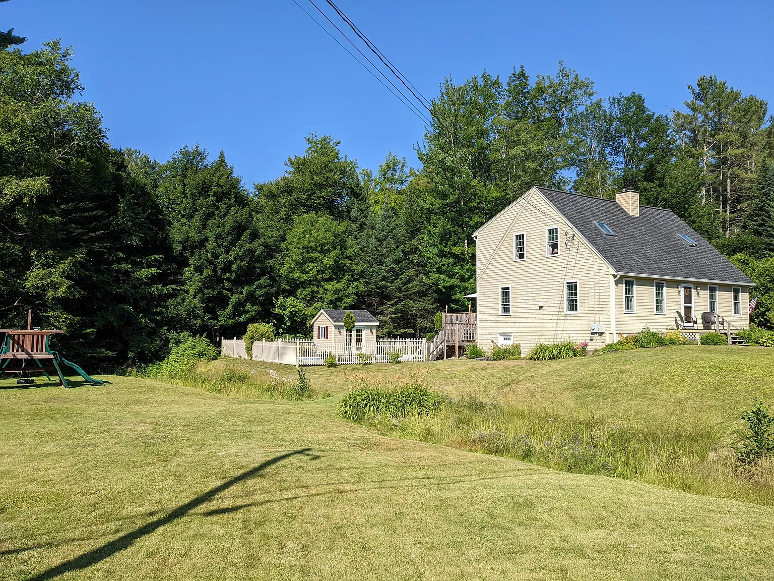 4 bed, 2117 sqft, $3,400 — Photo 2