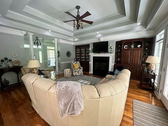 5th image of 140 Honeysuckle Rd NW