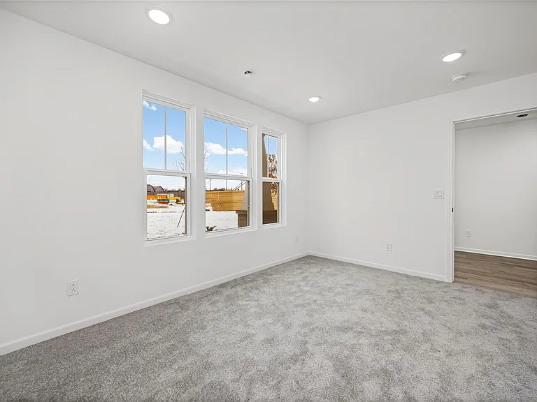 43071 Atwood Ave — Photo 8