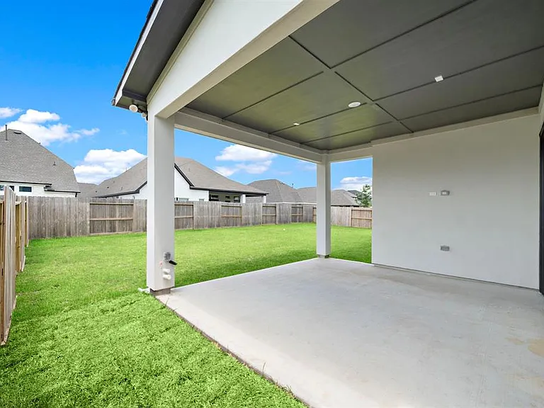 9806 Oakwood Trl — Photo 26