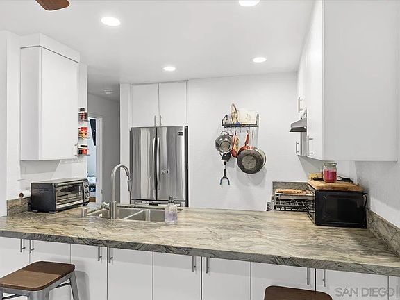 4th image of 227 50th St APT 11