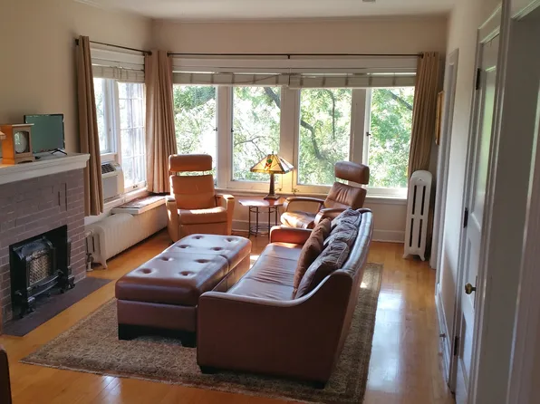 445 W Wilson St APT C, Madison, WI 53703