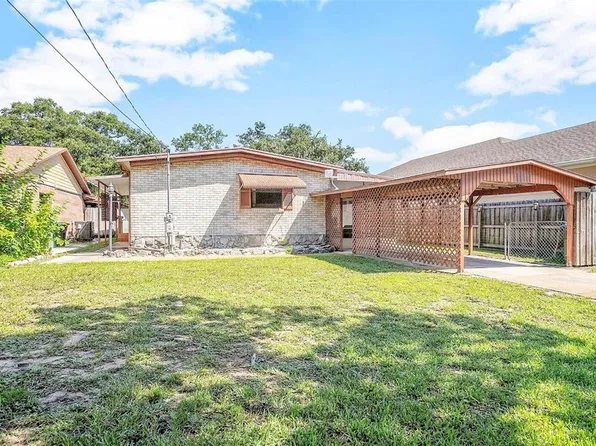 172 Gary Ave, Oak Hill, FL 32759