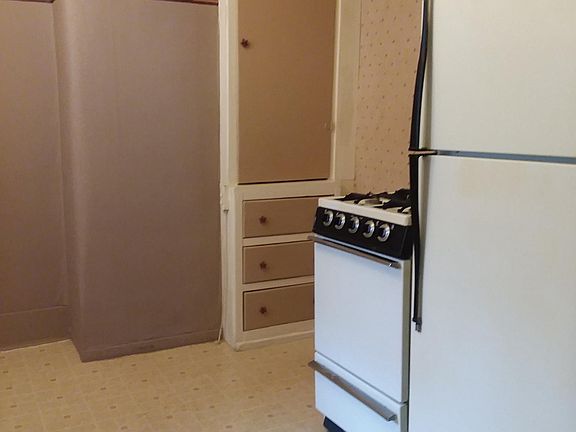 Gas stove