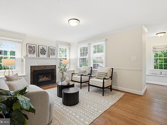3rd image of 5250 26th St N