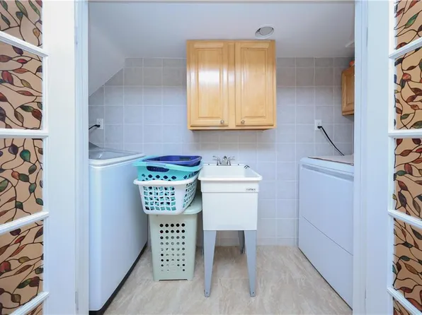 49 Lewiston Street image 38 of 45