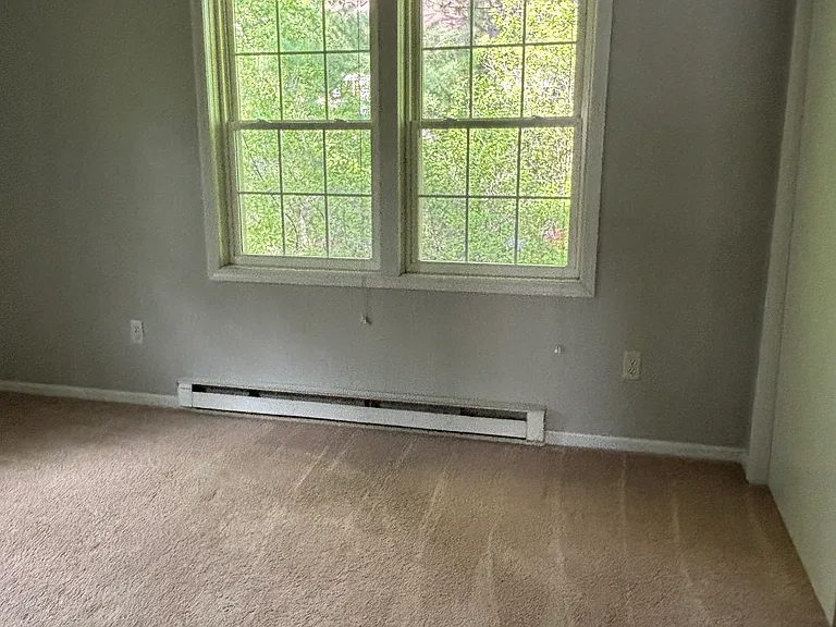 243 Twin Oaks Ter — Photo 32