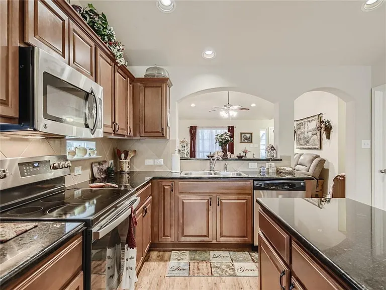 1807 Colorado Bend Dr — Photo 8